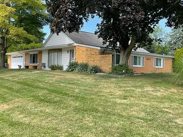 18917 Mayfield St, Livonia, MI 48152