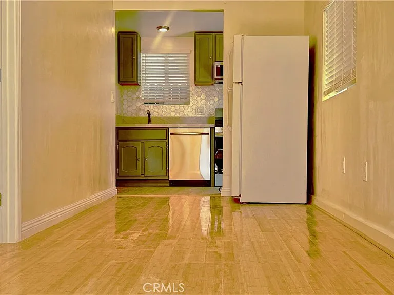 3117 Newton St — Photo 16