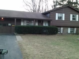 111 Sweet Birch Ln, Rochester, NY 14615