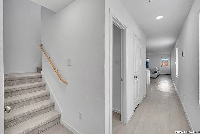 3 bed, 2.5 bath, 1360 sqft, $1,400 — Photo 4