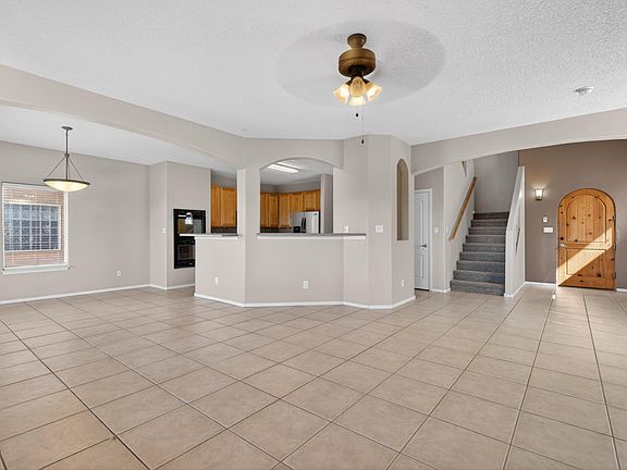 4th image of 1346 Mountain Vista Dr SE