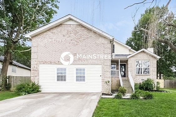 1st image of 818 Carmen Way