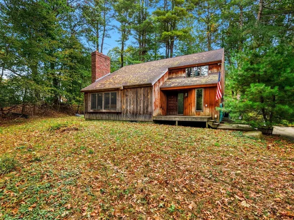 519 Essex St, South Hamilton, MA 01982