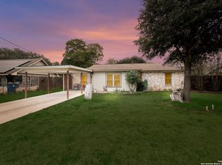 1415 Longhorn, Floresville, TX 78114