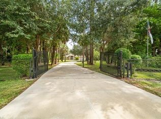 440 9th St NW, Naples, FL 34120