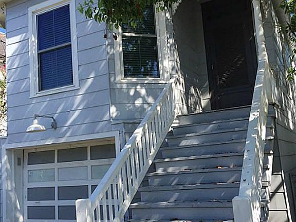 2nd image of 3025 Avenue O 1/2