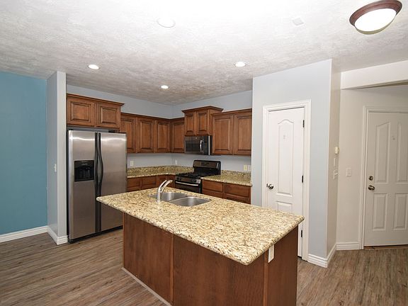 2nd image of 2182 E Whitekirk Way