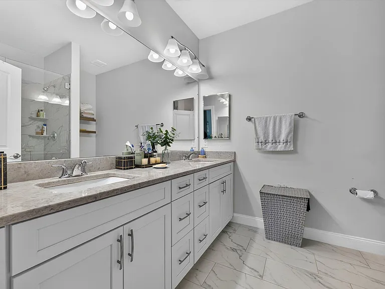 3062 N Spurway Dr — Photo 27