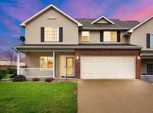 1479 Burr Dr, North Liberty, IA 52317