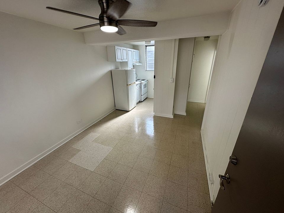 1st image of 1019 Pawaa Ln #7