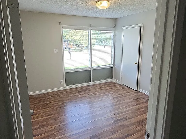 1125 Bowman St — Photo 11