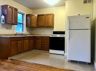 690 Elm St APT 1R, Woonsocket, RI 02895