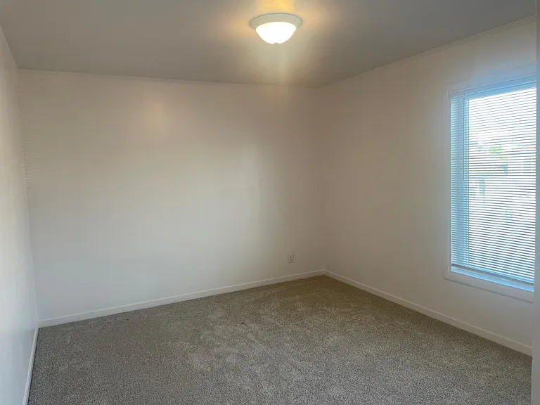 217 Millwood Dr #8 — Photo 6