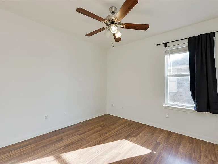 6007 Lone Star Ct — Photo 10