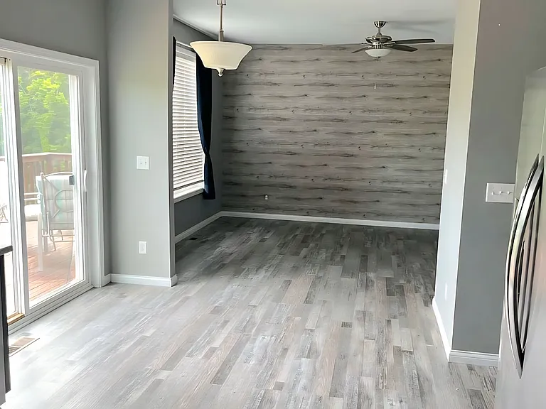 Dining area/deck entrance