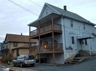 160 E Elm St, Dunmore, PA 18512