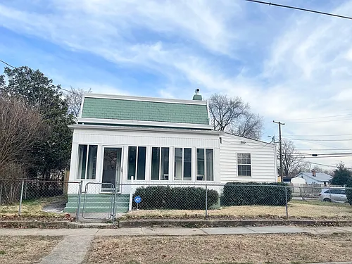 1503 Rogers St Photo 1