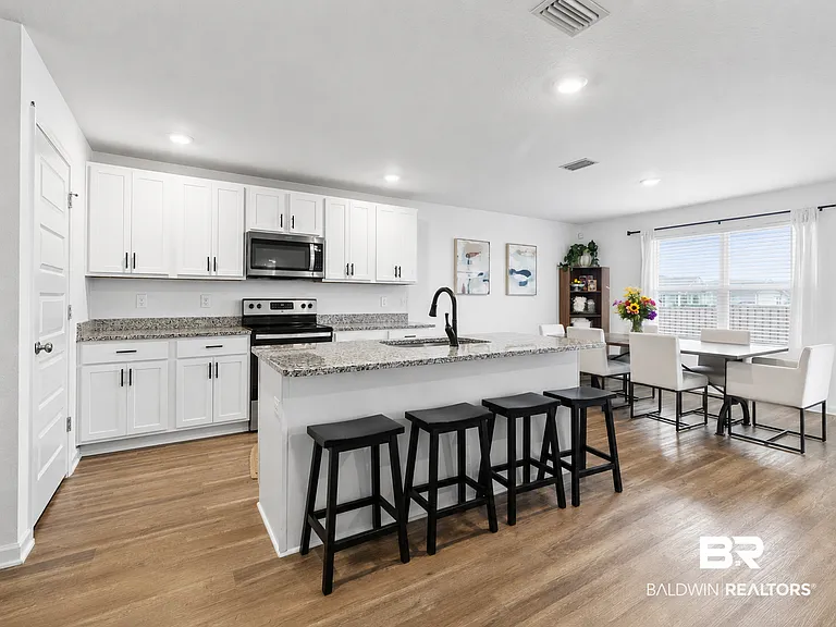22302 Aleutian Ave — Photo 8