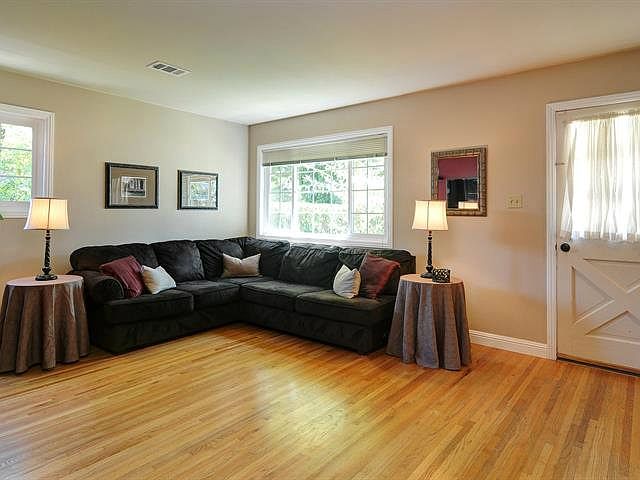 1st image of 5288 Amelia Dr