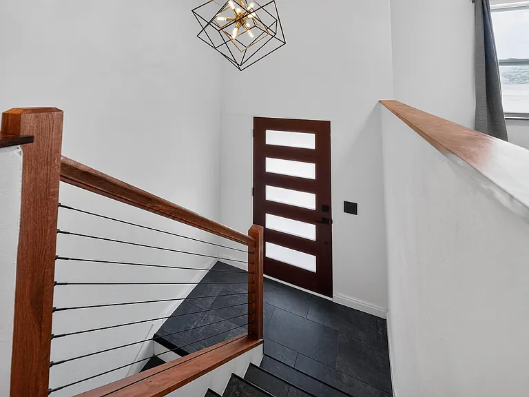 3906 Pickett Dr SW — Photo 2