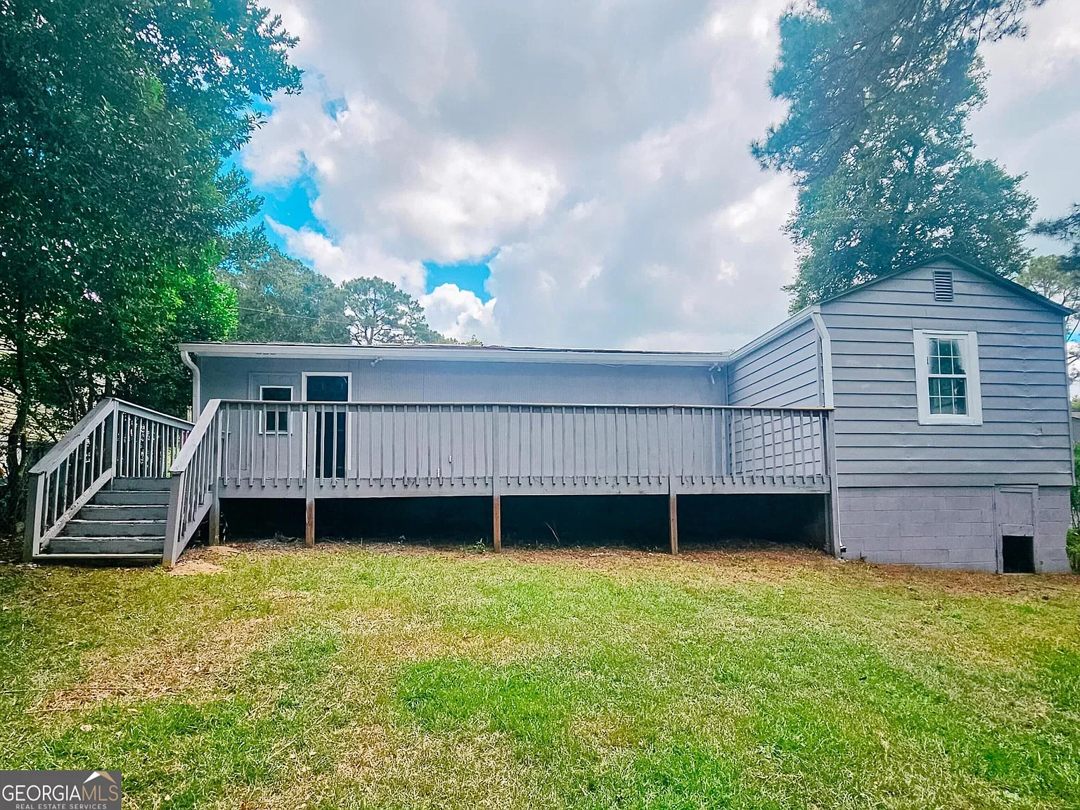 5 bed, 2.0 bath, 1343 sqft, $1,444 — Photo 3