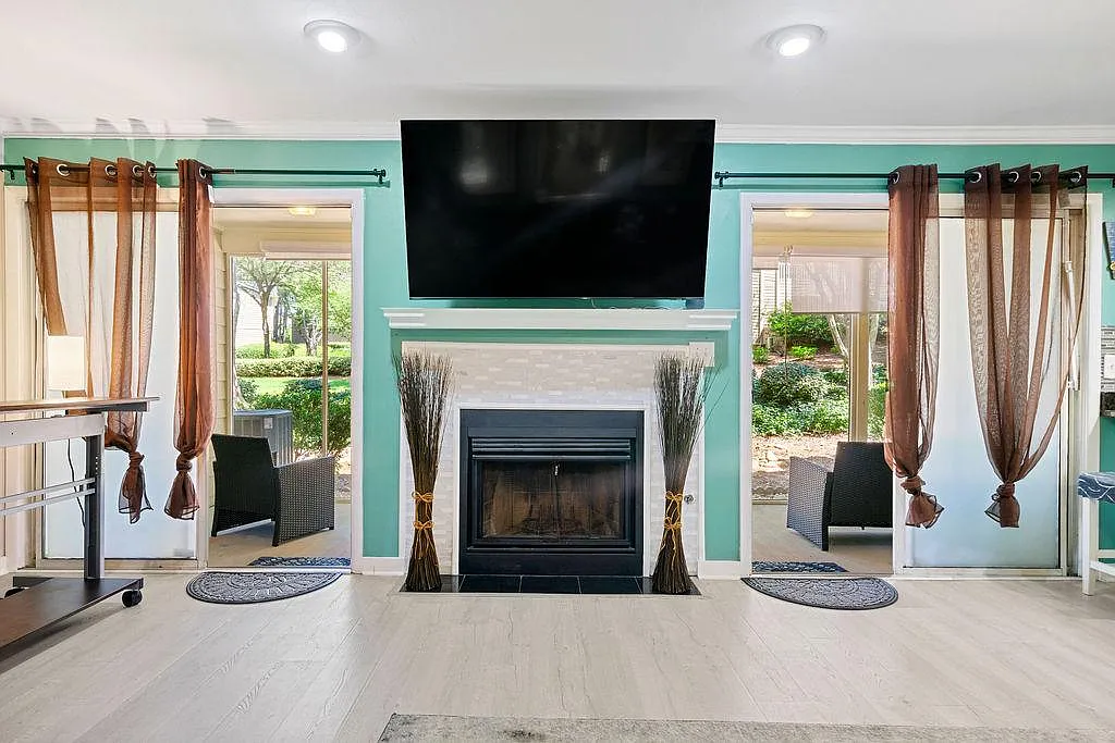 1 bed, 1250 sqft, $1,100 — Photo 3
