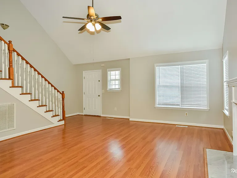 3420 Whitesail Ct — Photo 5