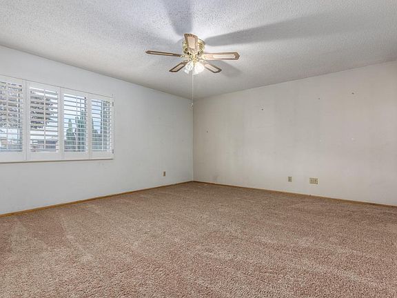 5th image of 3333 W Frier Dr