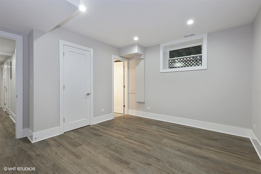 Primary Bedroom with private full bathroom