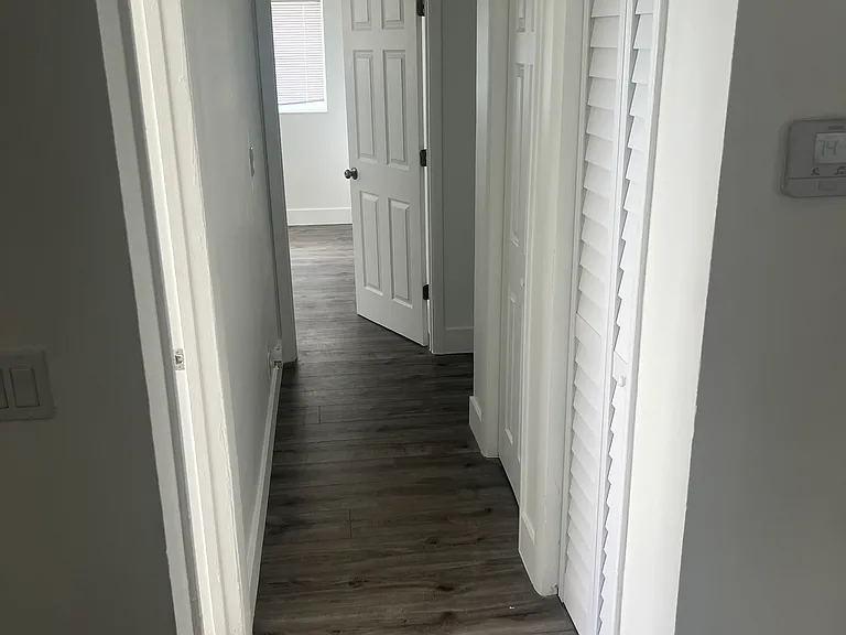 5662 Parke Ave — Photo 5