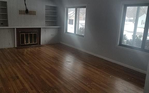 3rd image of 1305 River Bluff Blvd
