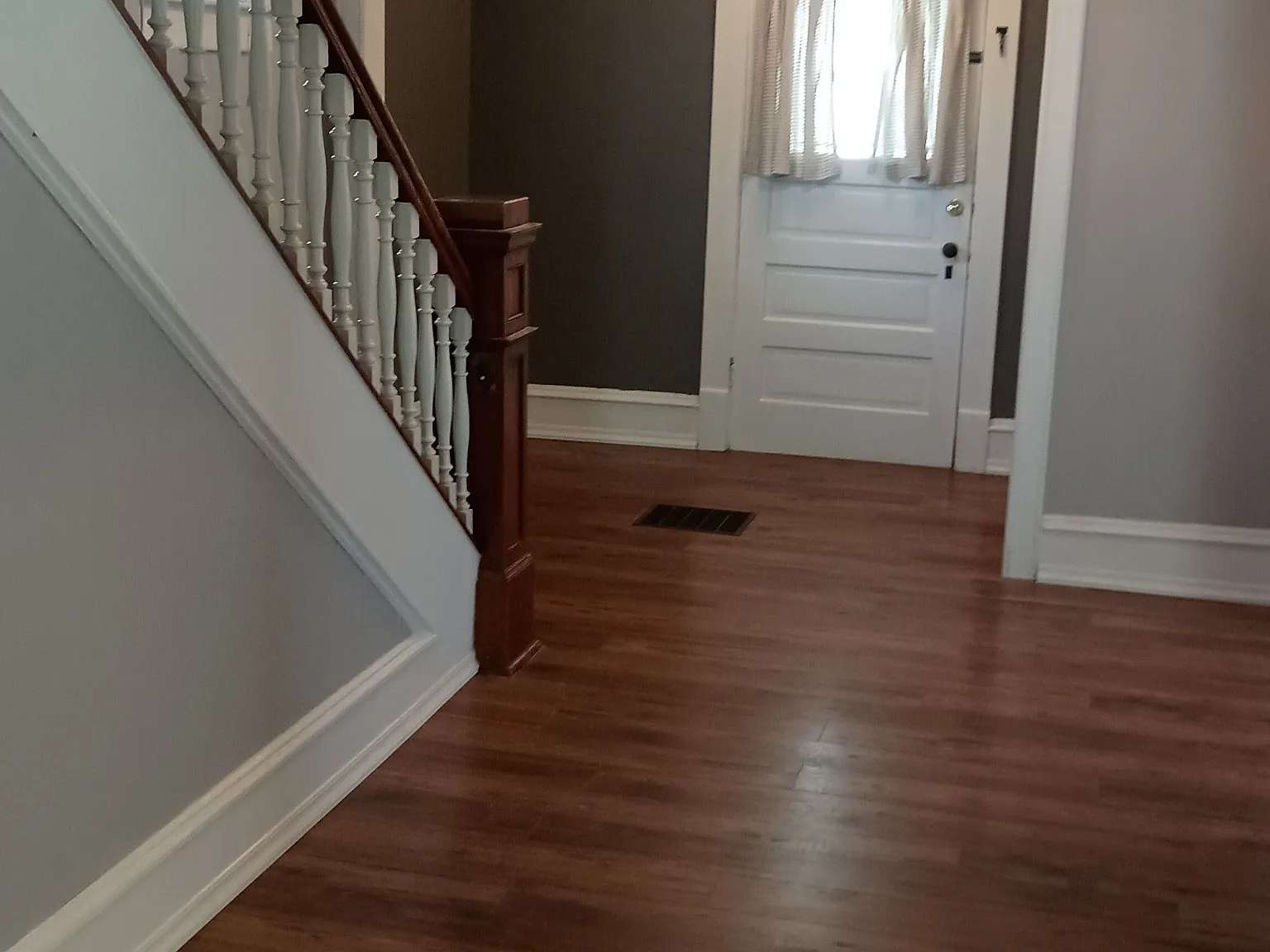 4 bed, 2.5 bath, 2222 sqft, $2,100 — Photo 3