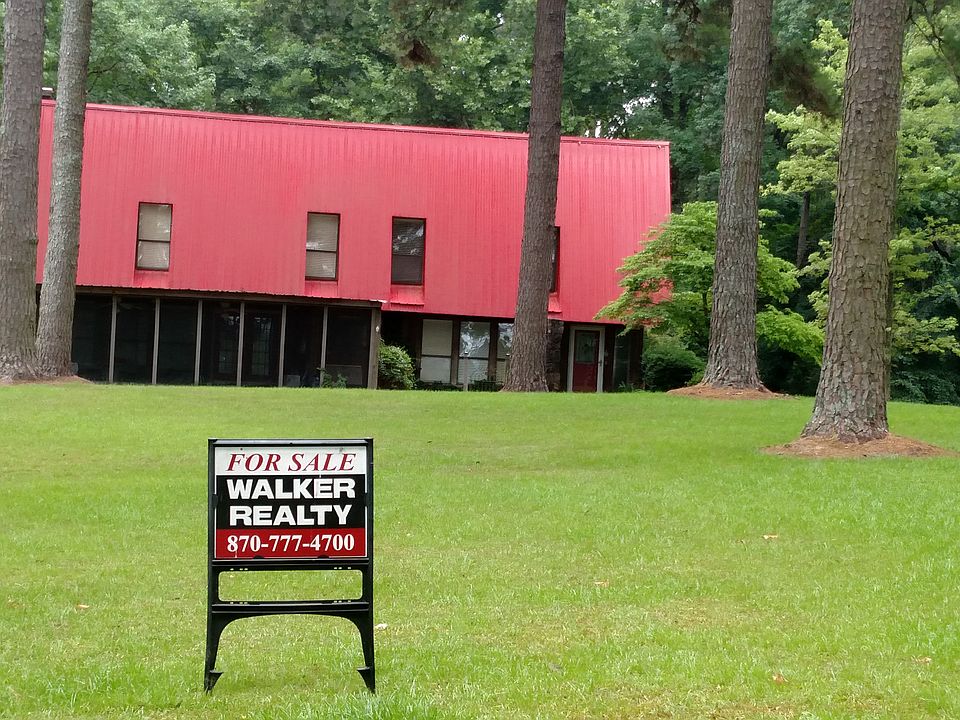 1st image of 142 Wildwood Ln