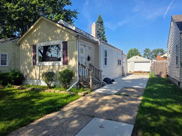 3892 18th St, Wyandotte, MI 48192