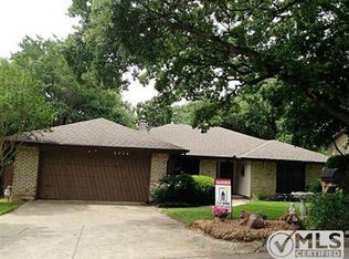 5714 Trails Edge Ct, Arlington, TX 76017