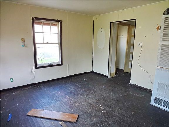 5th image of 514 W North St