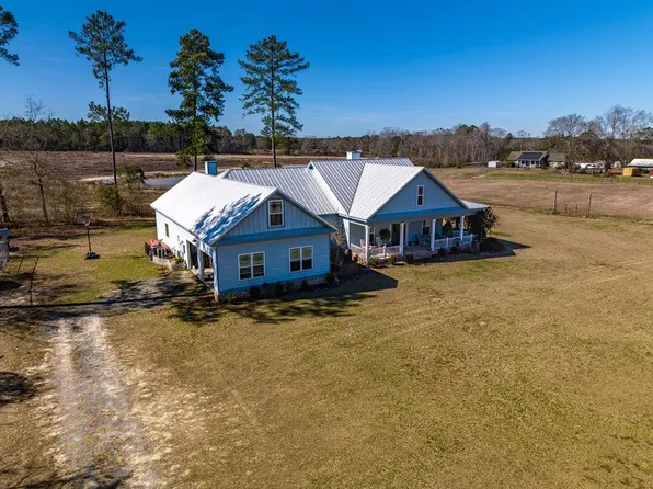 686 Lulaville Rd, Fitzgerald, GA 31750