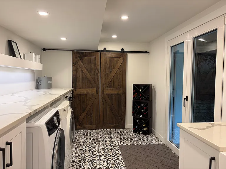131 Renaud Dr — Photo 17