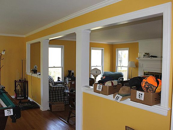 3rd image of 1738 Somerset Dr