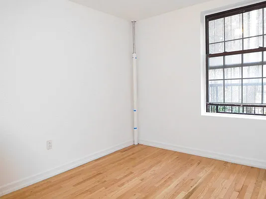 Rented by Bohemia Realty Group | media 14