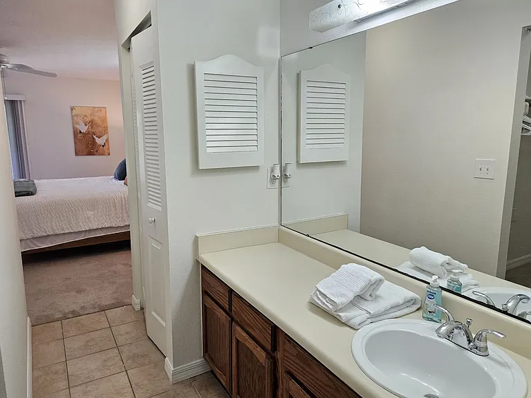 764 Avenida Estancia #206-B — Photo 35