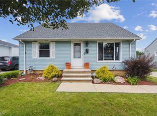 2778 Hilltop Dr, Parma, OH