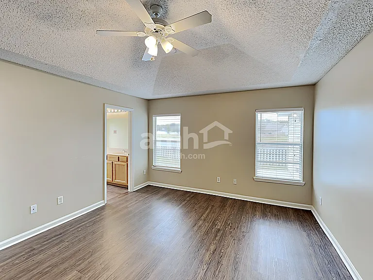 6076 Scenic Meadow Ln — Photo 9