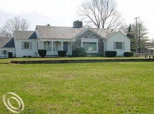 31525 Seven Mile Rd, Livonia, MI 48152