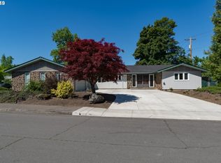 2140 Tabor St, Eugene, OR 97401