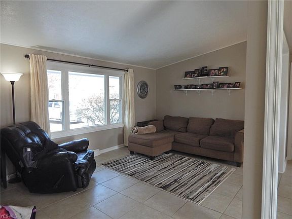 2nd image of 21085 N Vancey Dr