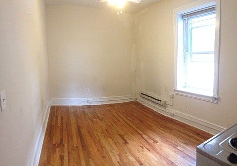 2nd image of 1527 Spruce St APT 44