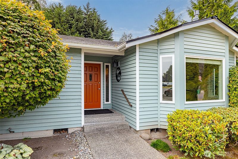 2nd image of 4707 Glasgow Way