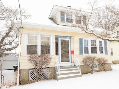 79 Mason Ave, Cranston, RI, 02910