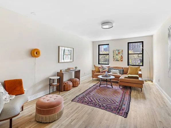 303 E 37th St APT 2K, New York, NY 10016